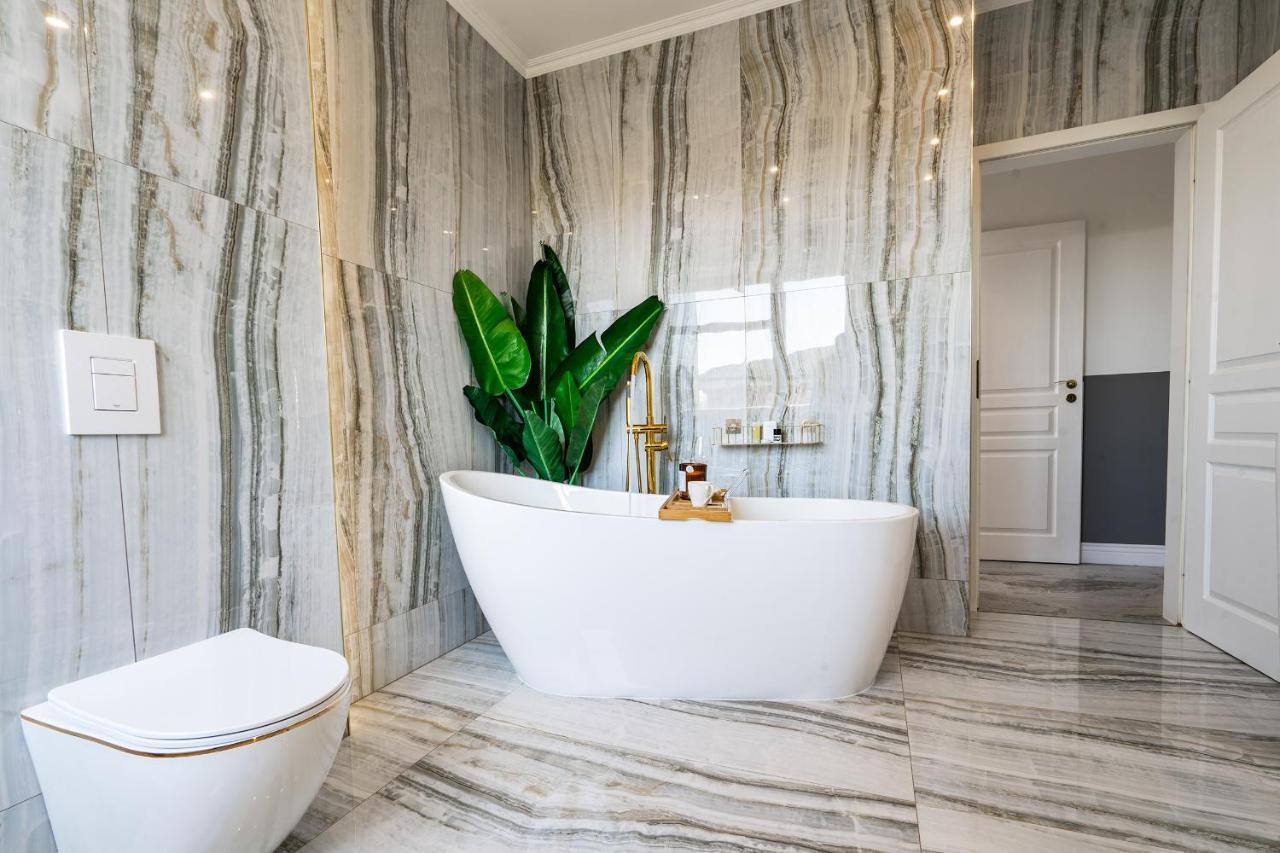Serenity Prague Villa With Garden Jacuzzi Екстериор снимка
